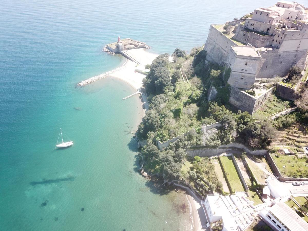 Castello Apartment Bacoli Exterior photo