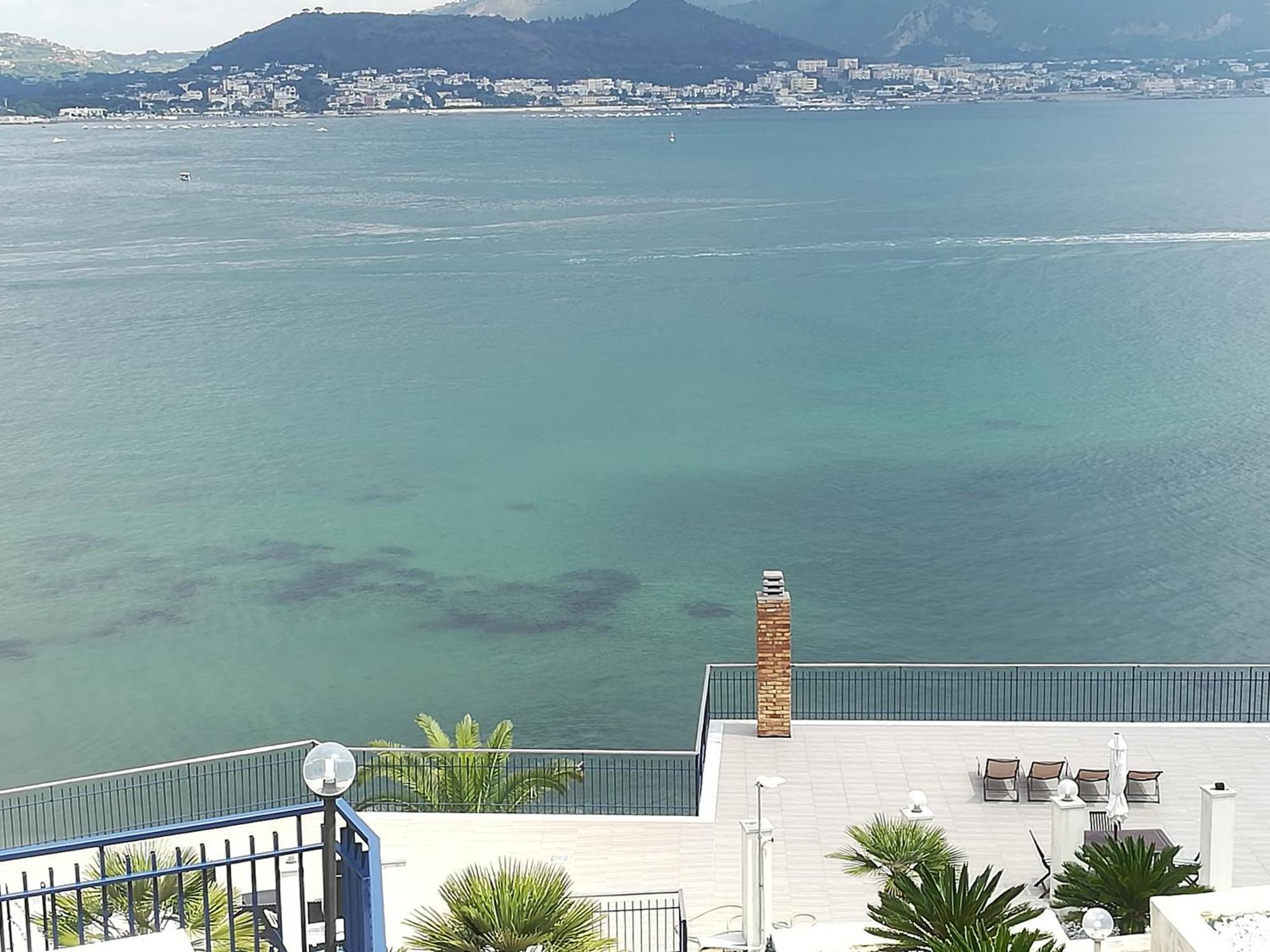 Castello Apartment Bacoli Exterior photo